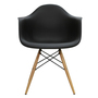 Cadeira DAR Eames com Braço Preta — foto 1